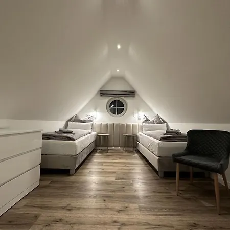 Eiderhuus Modern Retreat Toenning